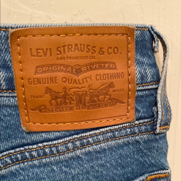 Levi's Wedgie Straight jeans; worn once; size 25 - Picture 7 of 10